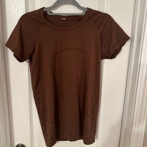 Brown size 8 lululemon swiftly tech top